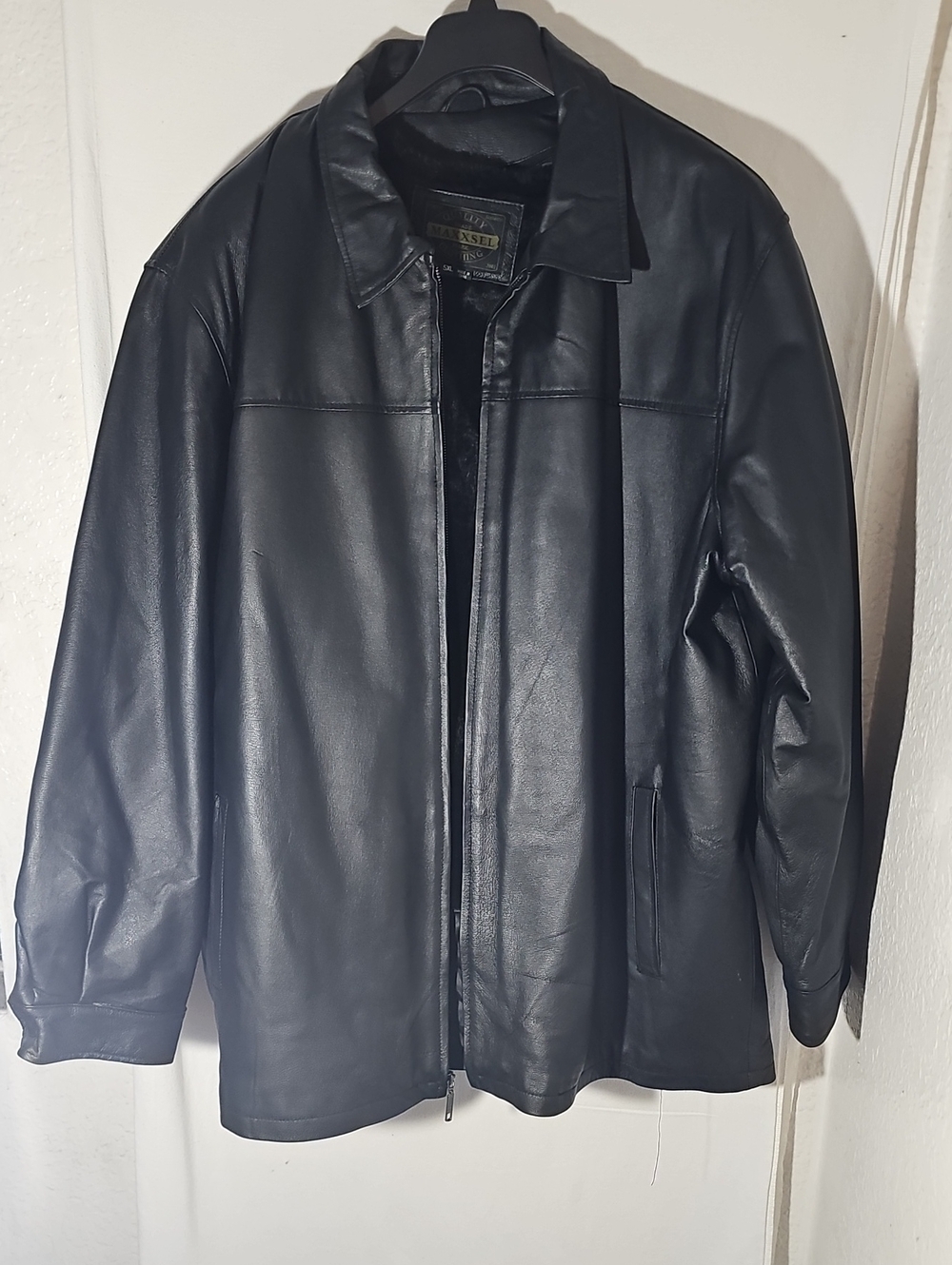 Black Leather Bomber Jacket - Classic Zip Front
